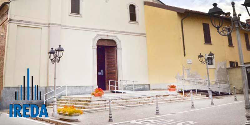 Rampe modulari con corrimano per la chiesa di Ozzero, Milano