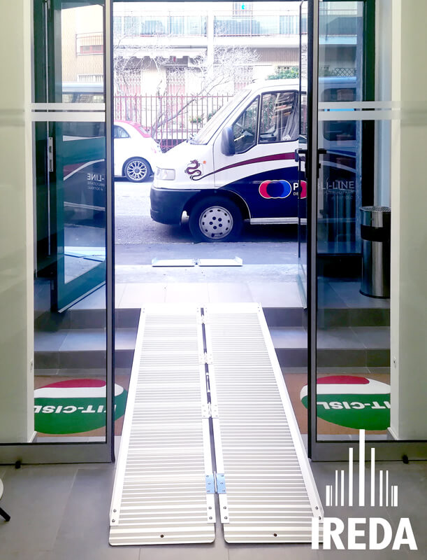 Abbattimento Barriere Architettoniche Ireda Rampe Mobili Attivita Commerciali 03