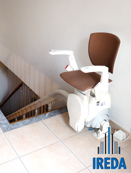 Agevolazioni fiscali per disabili anziani: servoscala in casa privata