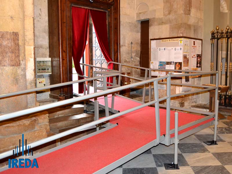 Rampa modulare per disabili (vista laterale)
