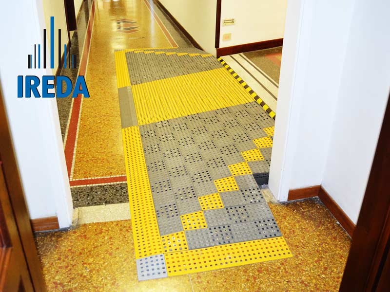 Rampa componibile per due gradini