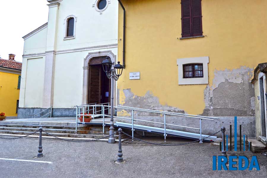 Rampa modulare accesso sagrato chiesa S.Siro - 01