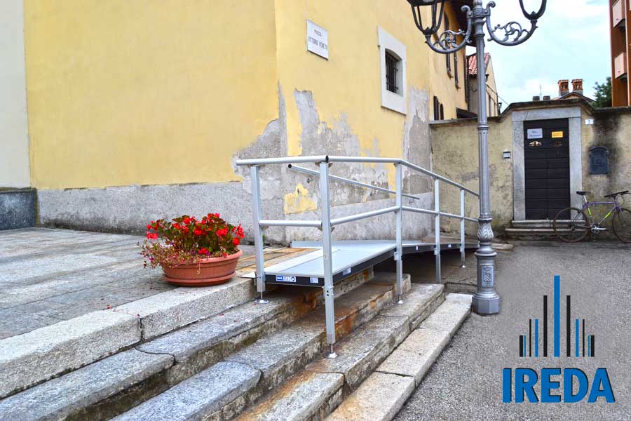 Rampa modulare accesso sagrato chiesa S.Siro - 03