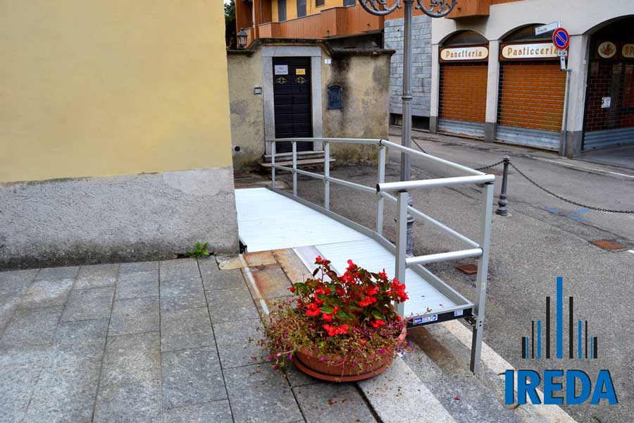 Rampa modulare accesso sagrato chiesa S.Siro - 04