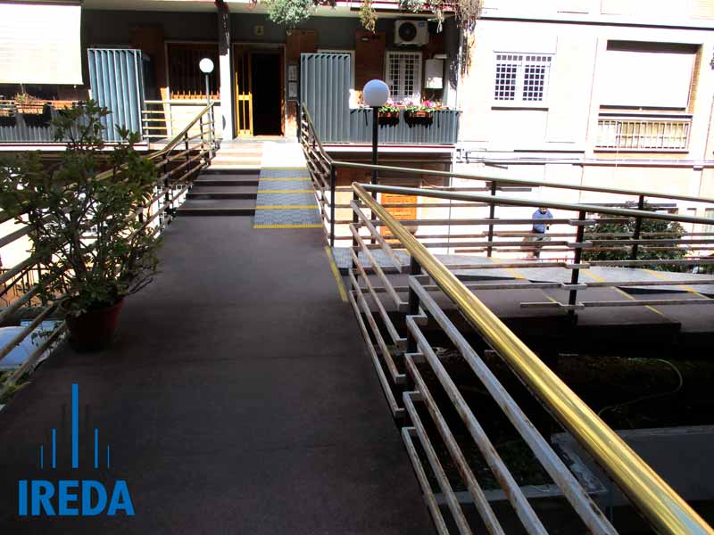 Rampe modulari in polietilene per accesso condominio - 2
