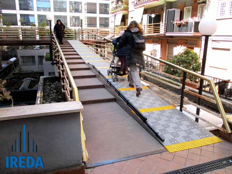 Rampe modulari in polietilene per accesso condominio - 5