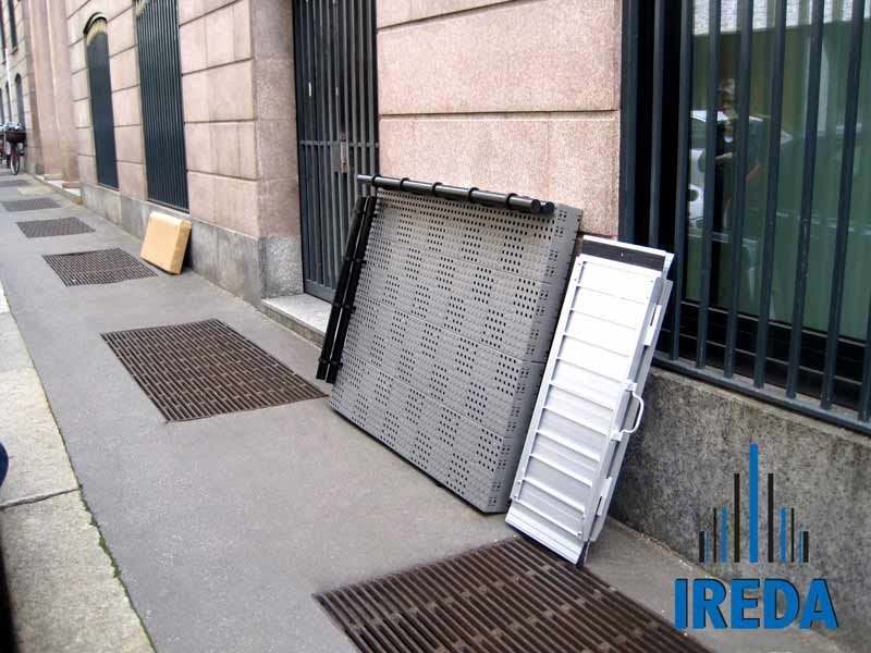 Rampe removibili con pianerottolo per banche 4