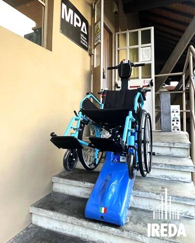 Noleggio Montascale Cingoli a Milano: dimostrazione di utilizzo