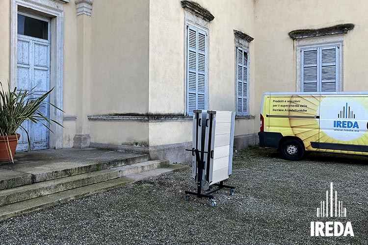 Rampa A Ponte Per Disabili Chiusa