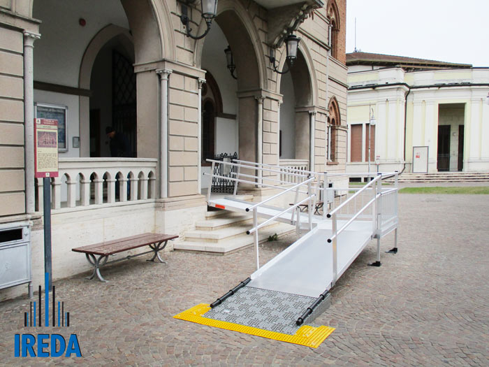 Rampa modulare disabili per accesso Comune Marmirolo 05