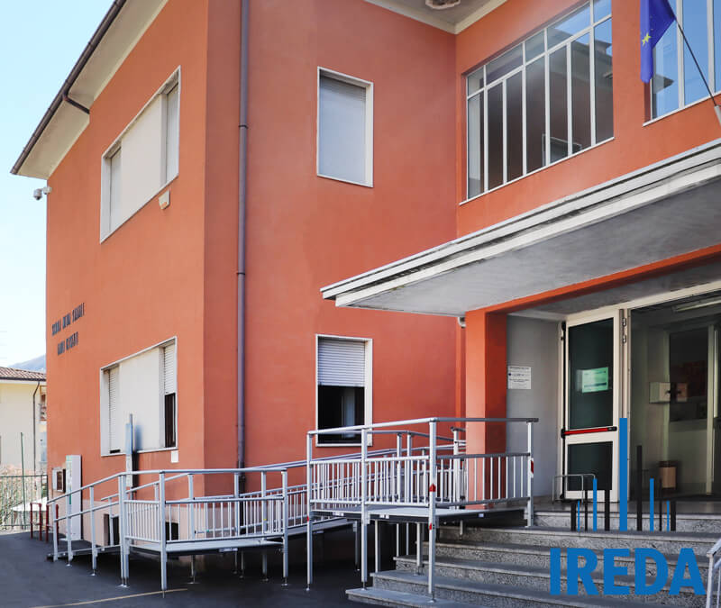 Rampa di Accesso per Disabili Installata alla Scuola Media di Vestone (Sopralluogo)