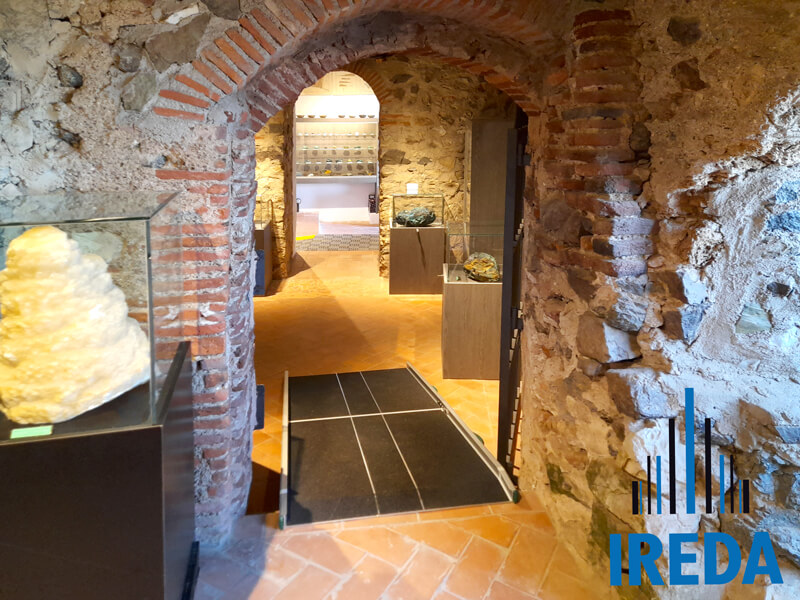 Installazione Rampa Portatile Al Museo Di Rio Nell Elba 02