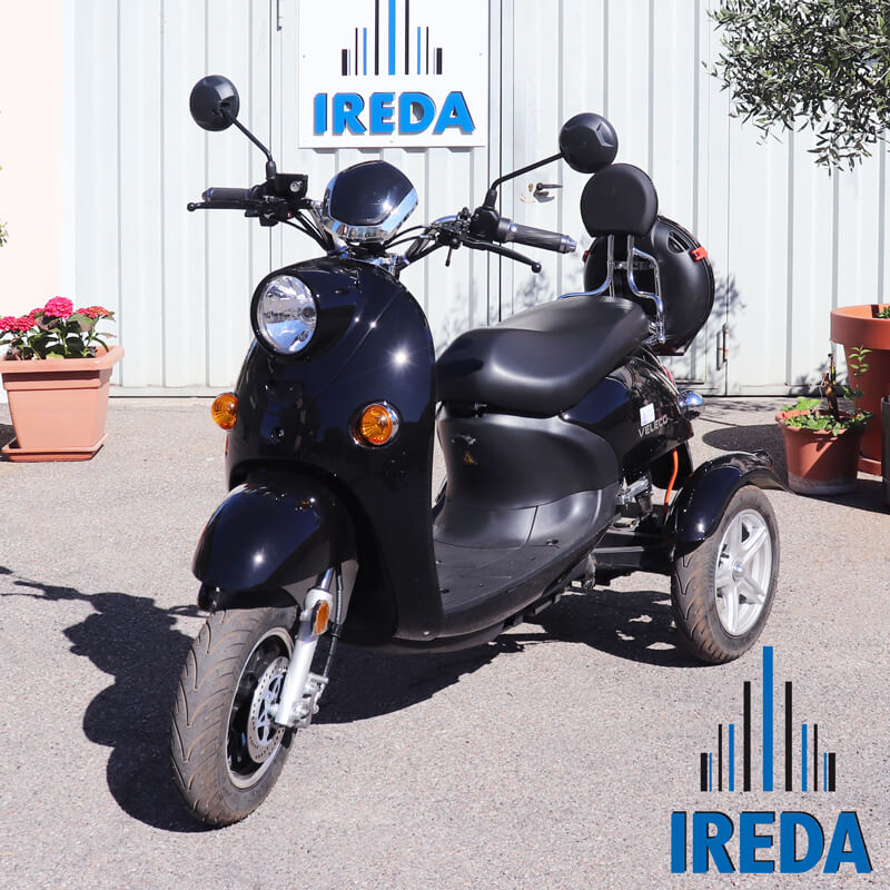 Rampe Disabili Milano Scooter Elettrico A Tre Ruote Old Style ZT63 03
