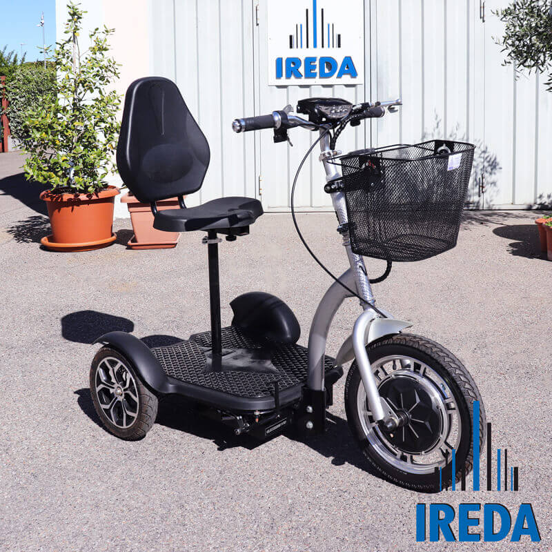 Scooter 3 Ruote - Essential ZT16
