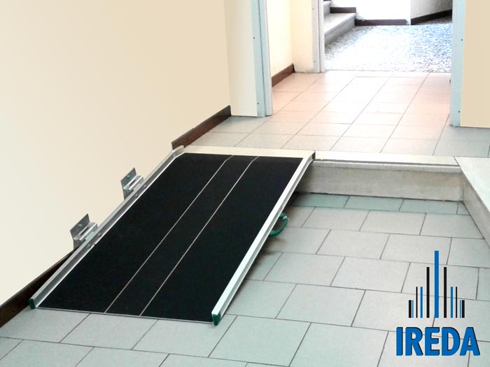 Rampa per disabili incernierata IREDA Stepless Wide