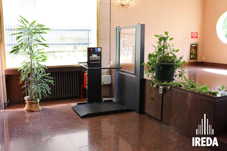 Noleggio Mini Elevatori Per Disabili Milano Condominio - aperto