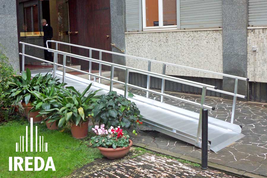 Rampa disabili modulare per condominio