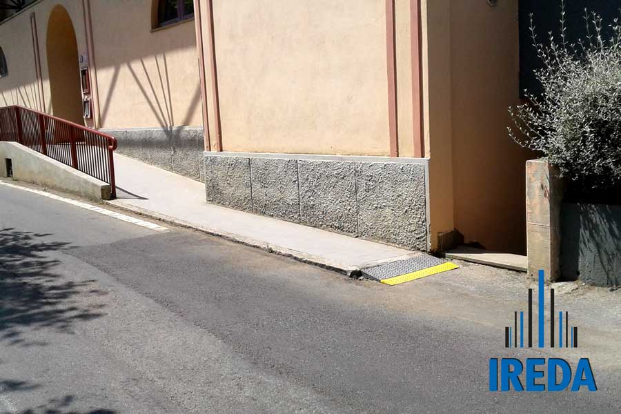 Rampa componibile su dislivello irregolare