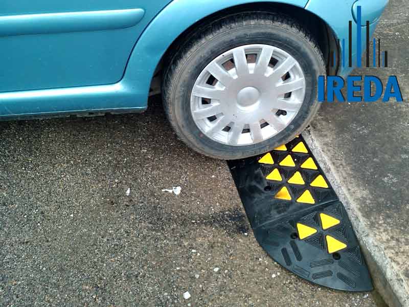 Rampa Per Marciapiede Da 15cm - 2 Pezzi, In Gomma Robust, Per Sedie A Rotelle, Moto, Auto - Foto 4