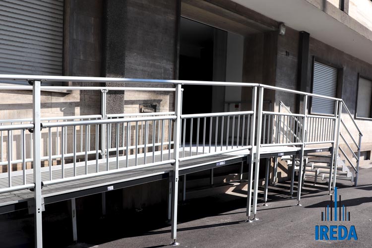 Rampa Modulare Per Interni In Alluminio - Antiscivolo Per Superare Gradini E Dislivelli, Per Sedie A Rotelle