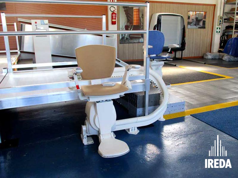 Show-room: montascale per scale a chiocciola IREDA Glide