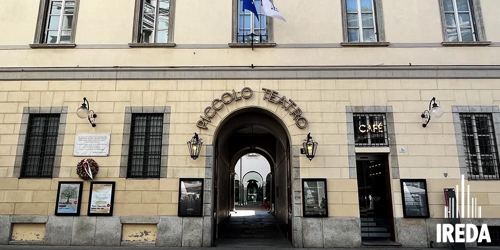 Montascale a Pedana per Disabili Installata al Piccolo Teatro a Milano